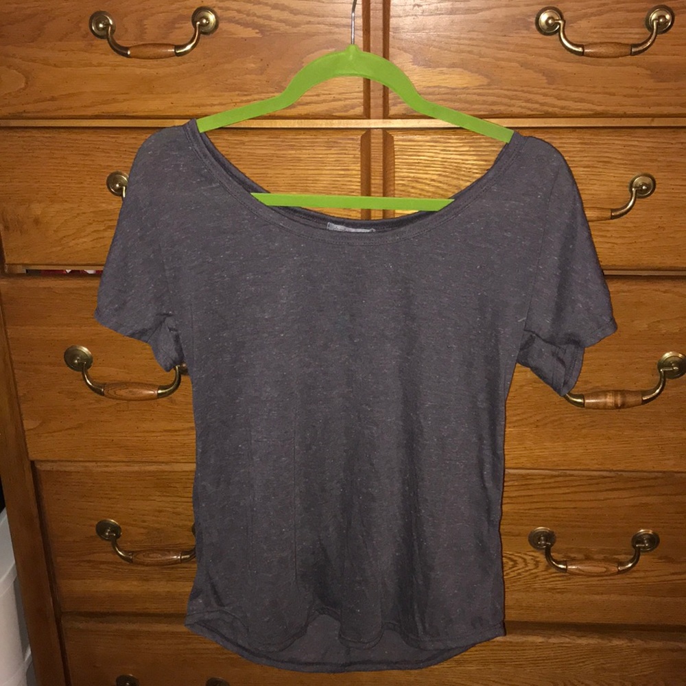 Gray Charlotte Russe t-shirt.